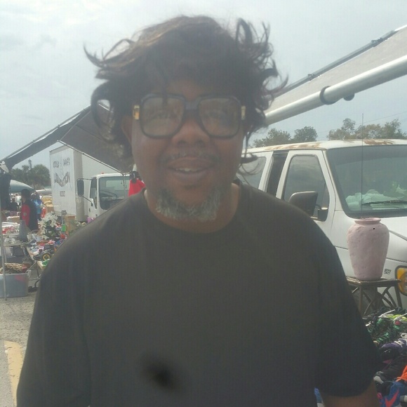 Meet your Posher, Kenneth - Picture 1 of 1